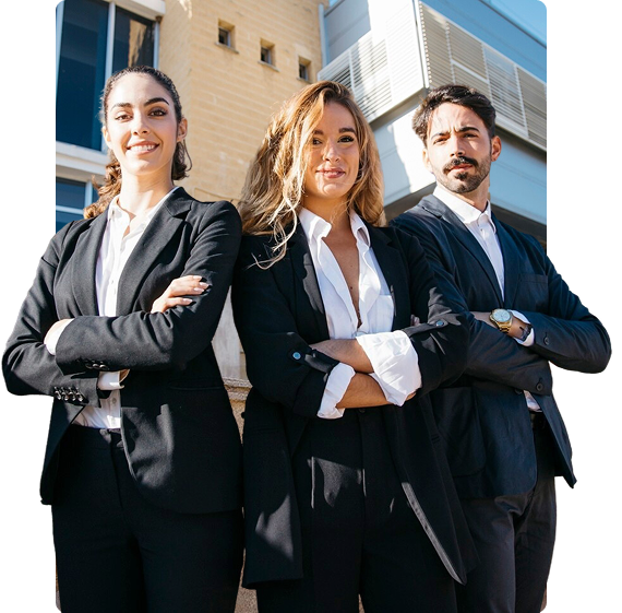 Equipo de expertos en justicia, educación y tecnología para preparar opositores